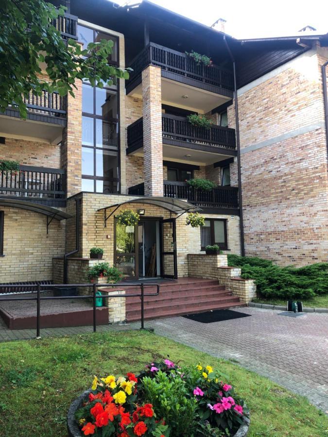 Lesny Dwor Aparthotel Mielno  Eksteriør bilde